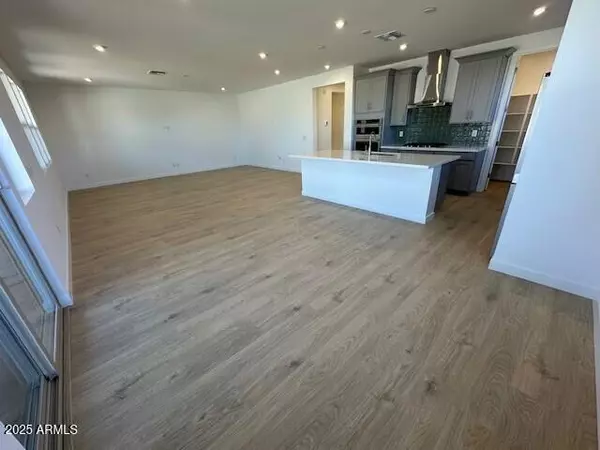 Phoenix, AZ 85041,10223 S 20th Lane