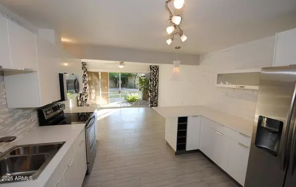 Phoenix, AZ 85018,4351 N 36TH Place #3