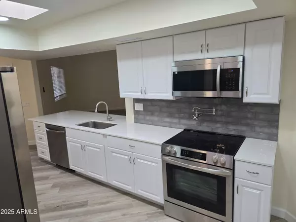 Sun City, AZ 85351,10838 W THUNDERBIRD Boulevard