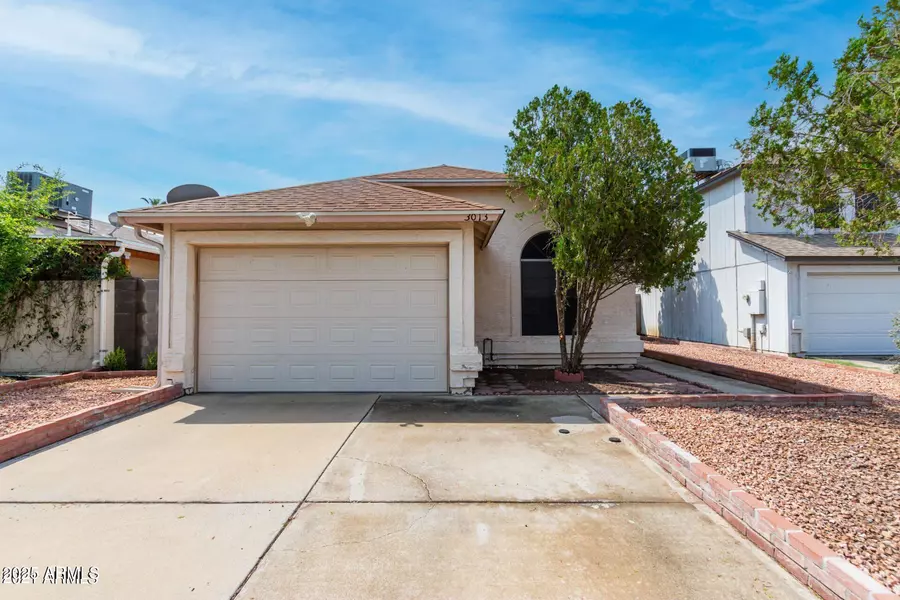 3013 E BLUEFIELD Avenue, Phoenix, AZ 85032