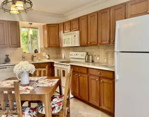 Scottsdale, AZ 85251,4800 N 68TH Street #220