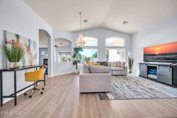 Phoenix, AZ 85085,2425 W HEDGEHOG Place