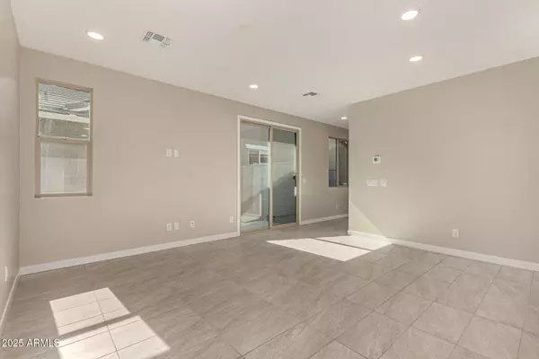 Buckeye, AZ 85396,5617 N 205TH Lane