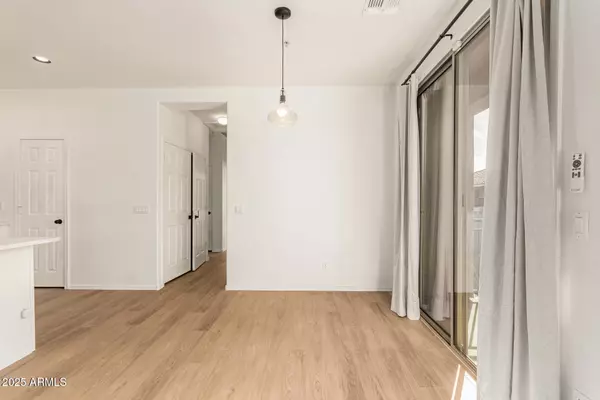 Mesa, AZ 85209,1330 S AARON -- #185