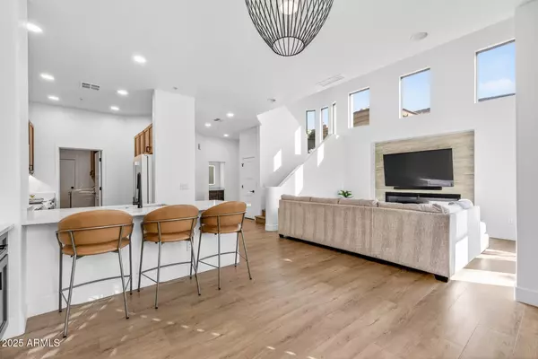 Scottsdale, AZ 85260,16420 N THOMPSON PEAK Parkway #1009