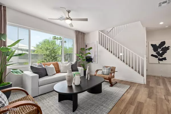 Phoenix, AZ 85015,1526 W SIERRA VISTA Drive