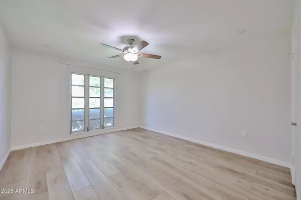 Sun City, AZ 85351,10040 W ROYAL OAK Road #B