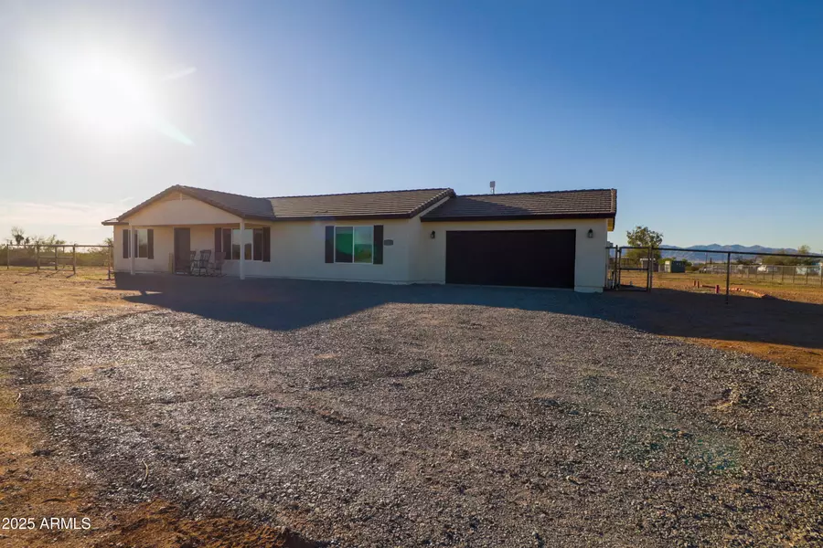 22125 W LAURA Street, Wittmann, AZ 85361
