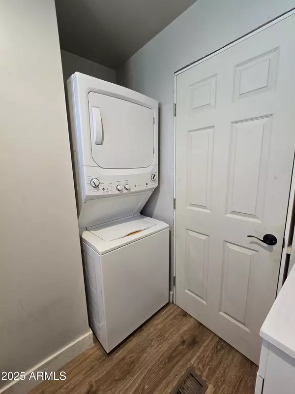 Phoenix, AZ 85042,4126 E FREMONT Street