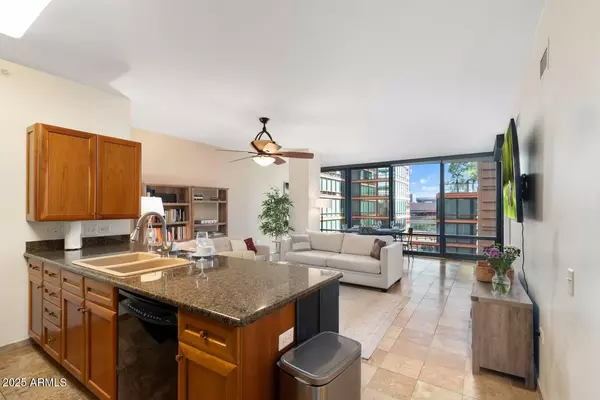 4808 N 24TH Street #523, Phoenix, AZ 85016