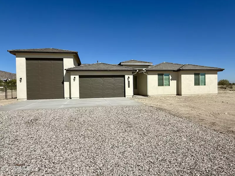 1688 W Lazy K Ranch Road, New River, AZ 85087