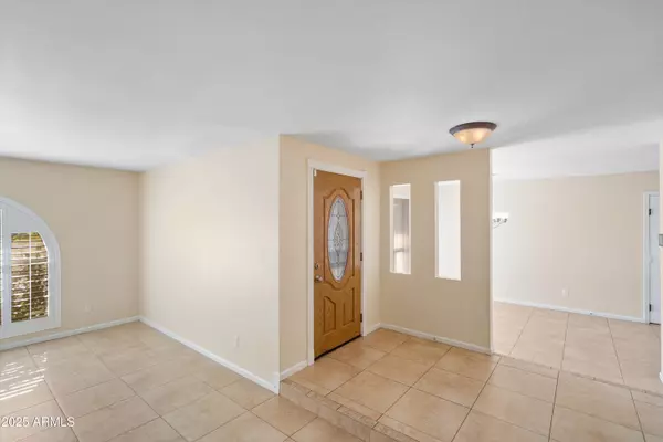 Glendale, AZ 85302,4414 W ORCHID Lane