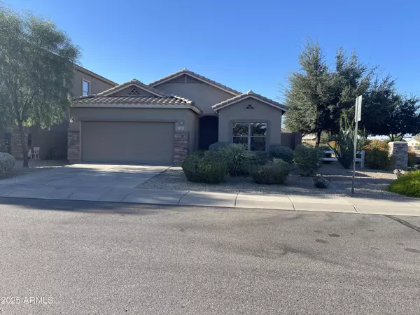 San Tan Valley, AZ 85143,4 W Saddle Way