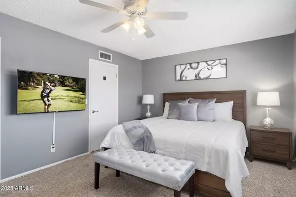 Scottsdale, AZ 85251,6921 E OSBORN Road #D