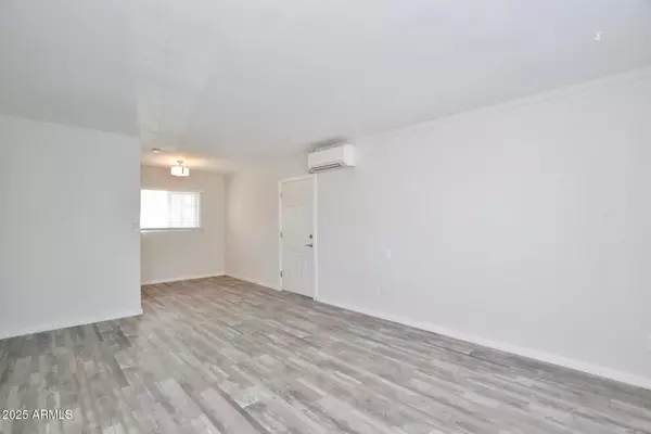 Phoenix, AZ 85004,44 W ROANOKE Avenue #8