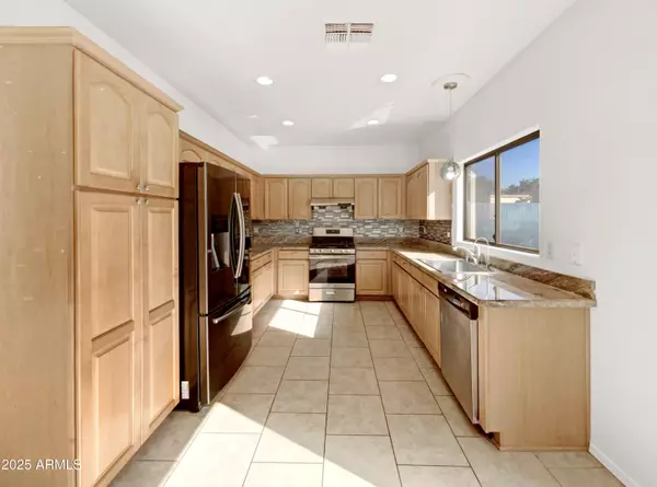 Queen Creek, AZ 85142,20969 E SADDLE Way