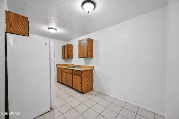 Phoenix, AZ 85020,725 E VOGEL Avenue #203