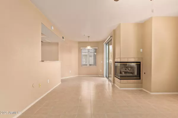 Phoenix, AZ 85027,2929 W YORKSHIRE Drive #1104