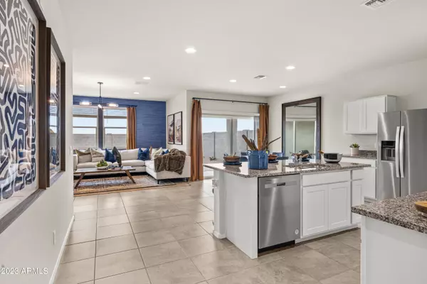 Apache Junction, AZ 85120,9368 S HOLANDES Drive