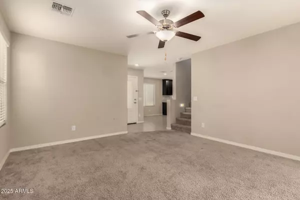 Phoenix, AZ 85043,8029 W ALBENIZ Place