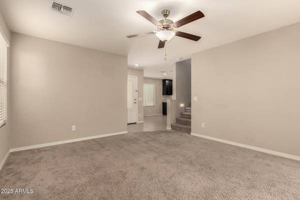 Phoenix, AZ 85043,8029 W ALBENIZ Place