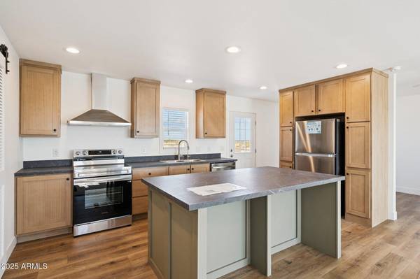 Tonopah, AZ 85354,2239 S 357th Drive