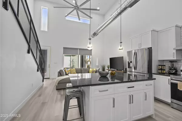 Phoenix, AZ 85018,3130 N 37TH Street #13