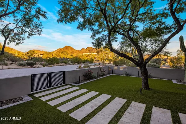 Scottsdale, AZ 85255,21900 N Dobson Road