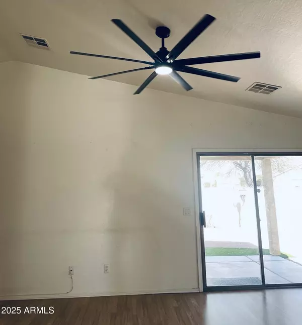 Tolleson, AZ 85353,10634 W POMO Street