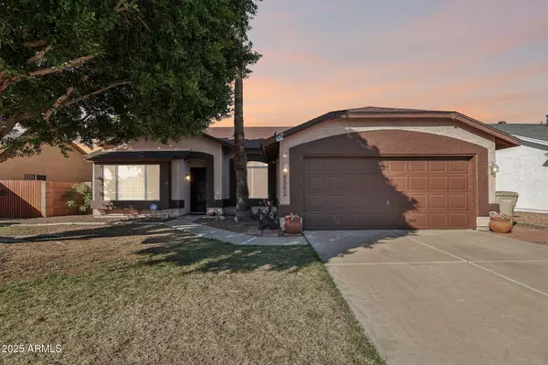 8562 W TUCKEY Lane, Glendale, AZ 85305