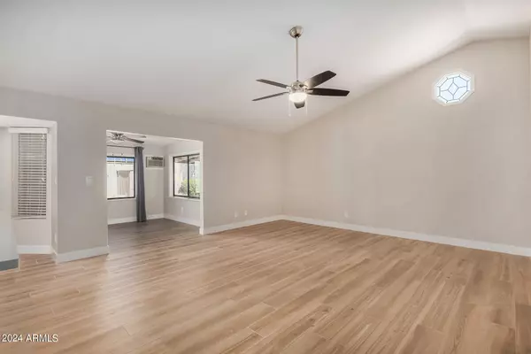 Phoenix, AZ 85032,3128 E CHARLESTON Avenue