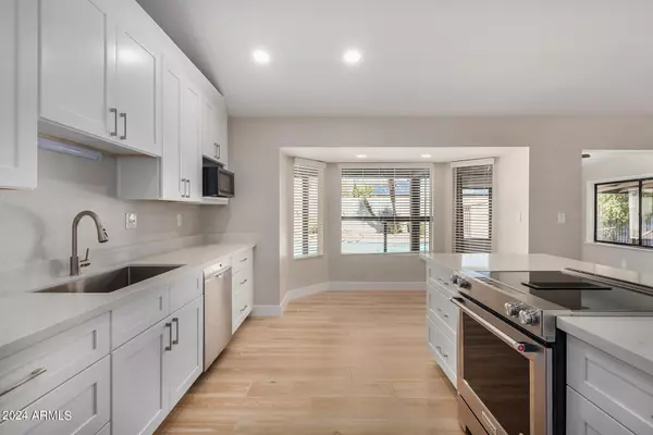 Phoenix, AZ 85032,3128 E CHARLESTON Avenue