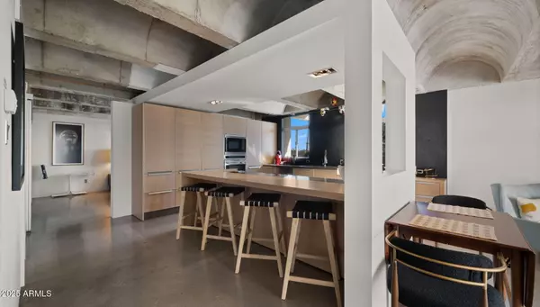 Phoenix, AZ 85012,6502 N CENTRAL Avenue #B304