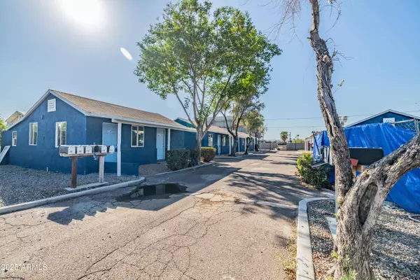 Phoenix, AZ 85007,1545 W ROOSEVELT Street