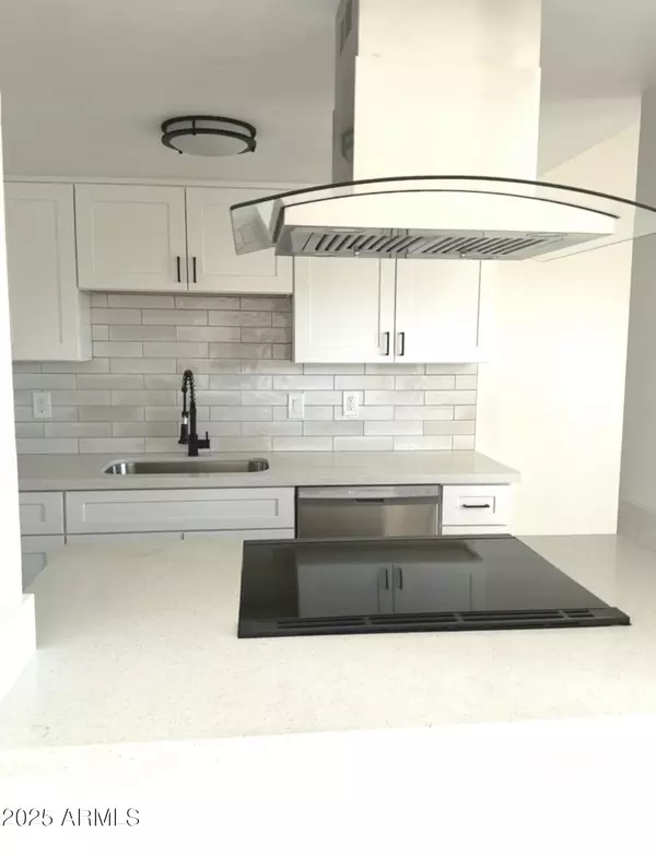 Phoenix, AZ 85033,6806 W DEVONSHIRE Avenue