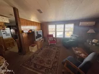 St Johns, AZ 85936,955 W 33RD S Place S