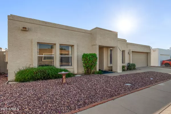 Phoenix, AZ 85022,1007 E VILLA RITA Drive