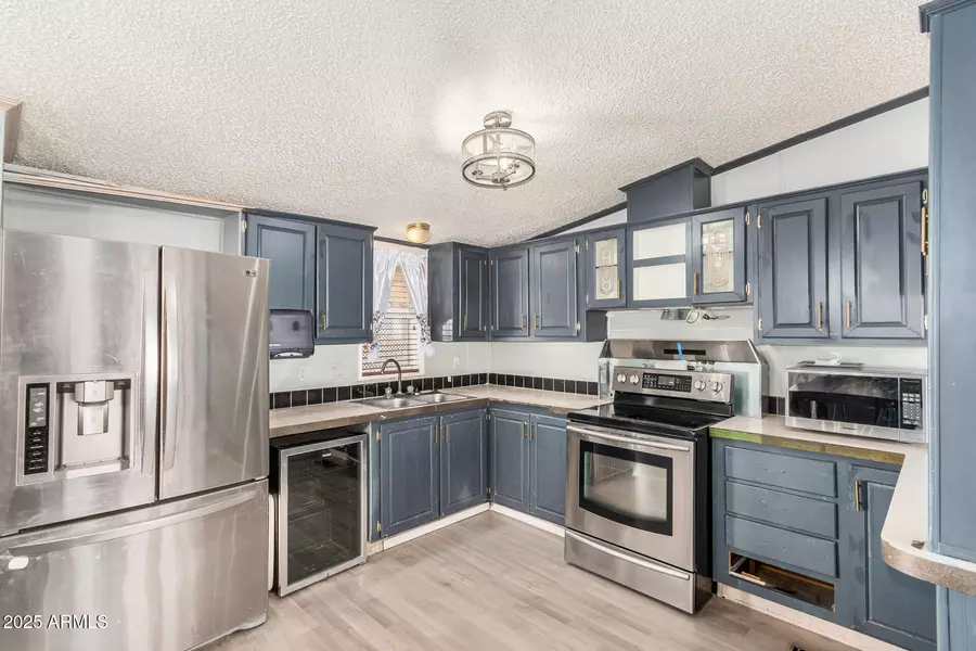 1110 W Kachina Trail, Phoenix, AZ 85041