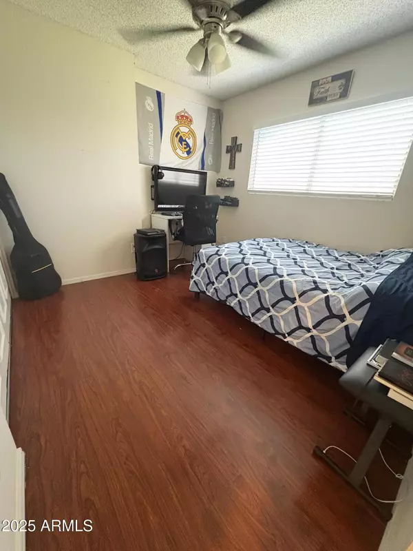 Glendale, AZ 85302,5021 W ECHO Lane