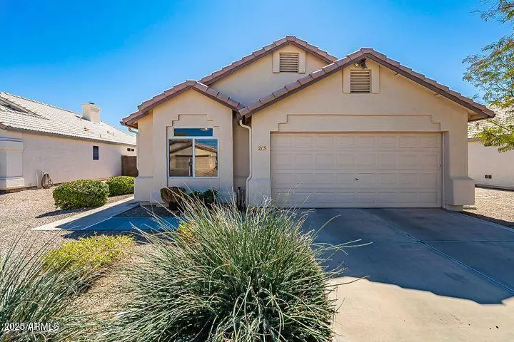 213 W CAROLINE Lane, Chandler, AZ 85225