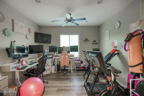 Peoria, AZ 85383,31127 N 137TH Lane