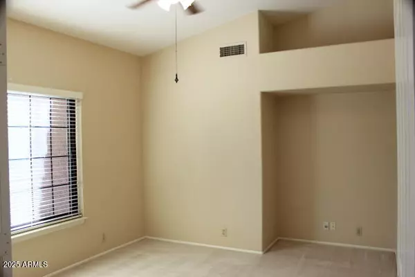 Scottsdale, AZ 85254,5002 E KAREN Drive