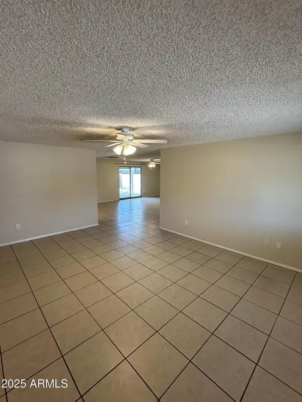 Phoenix, AZ 85032,14226 N 38TH Place