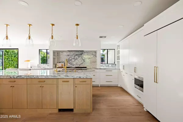 Paradise Valley, AZ 85253,7120 E PASADENA Avenue