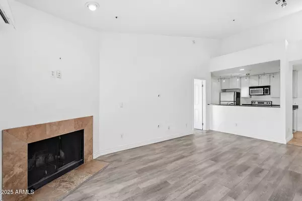 Scottsdale, AZ 85260,14145 N 92ND Street #2028