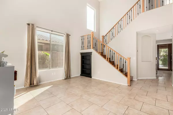 Chandler, AZ 85286,131 W ROADRUNNER Drive