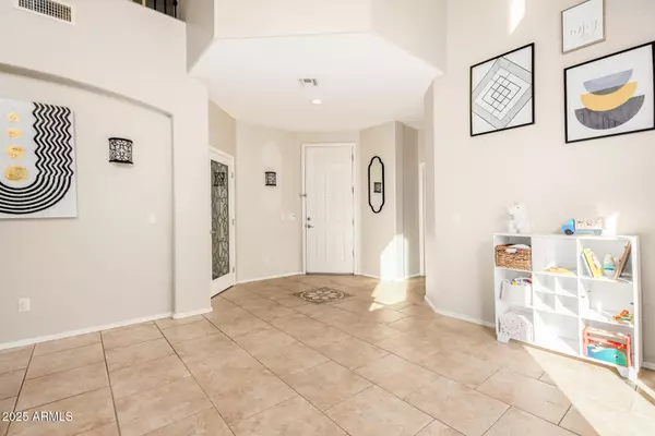 Chandler, AZ 85286,131 W ROADRUNNER Drive