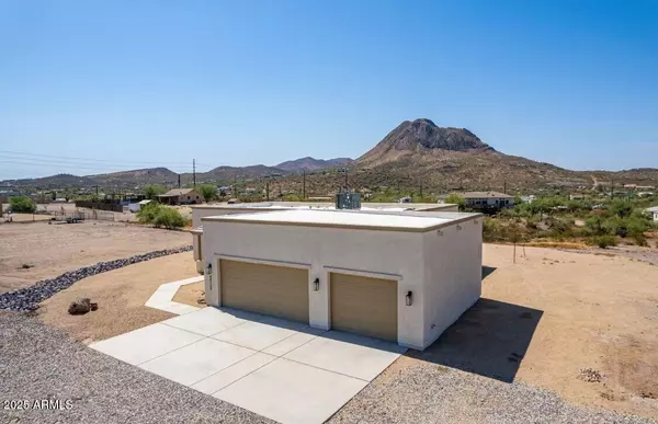 New River, AZ 85087,48126 N Coyote Pass Road