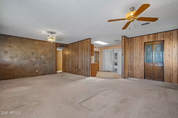 Phoenix, AZ 85042,4531 E SOUTHERN Avenue