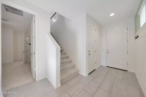 Chandler, AZ 85286,667 W WINCHESTER Drive